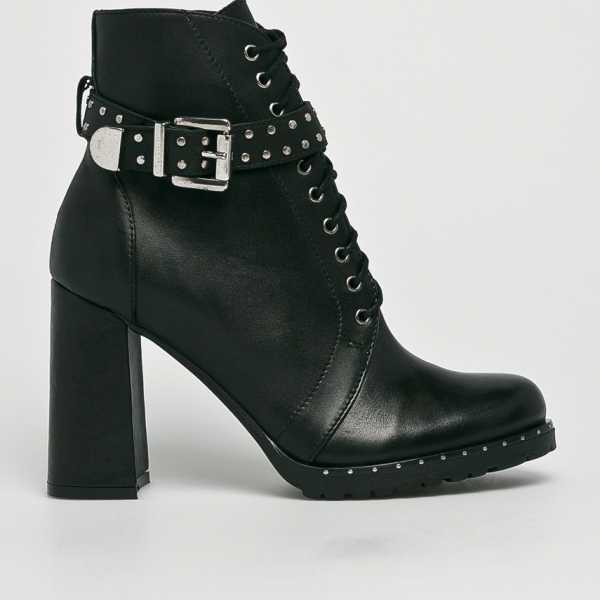 Solo Femme Magasszárú cipő női fekete