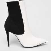 Steve Madden Magasszárú cipő Divinity női fehér